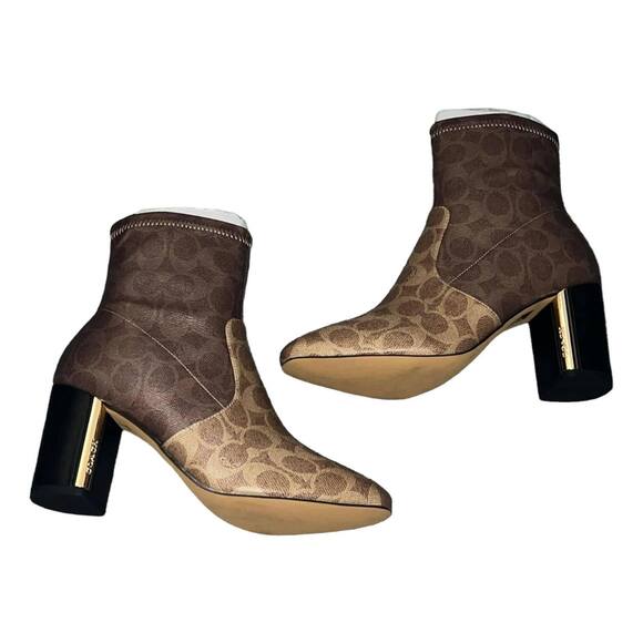 Coach Signature Margot Heeled Bootie Ankle Boots Size 7.5 New - Picture 1 of 9